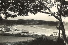 Vista xeral da Praia de Santa Cristina [1947]