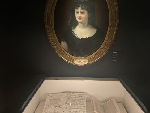 Vimos o manuscrito de 1885 da Deputación na exposición de Emilia Pardo Bazán