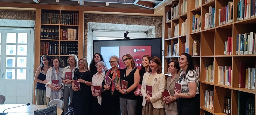 O Colexio de Xornalistas presenta o libro 'As mulleres no xornalismo galego: A crónica revelada', gañador do premio Luísa Villalta en 2024