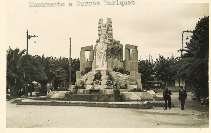 Monumento a Curros Enríquez (Xardíns de Méndez Núñez). Ano 193-?