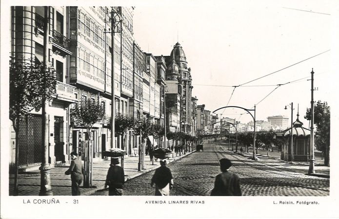 Avenida de Linares Rivas [192-].jpg