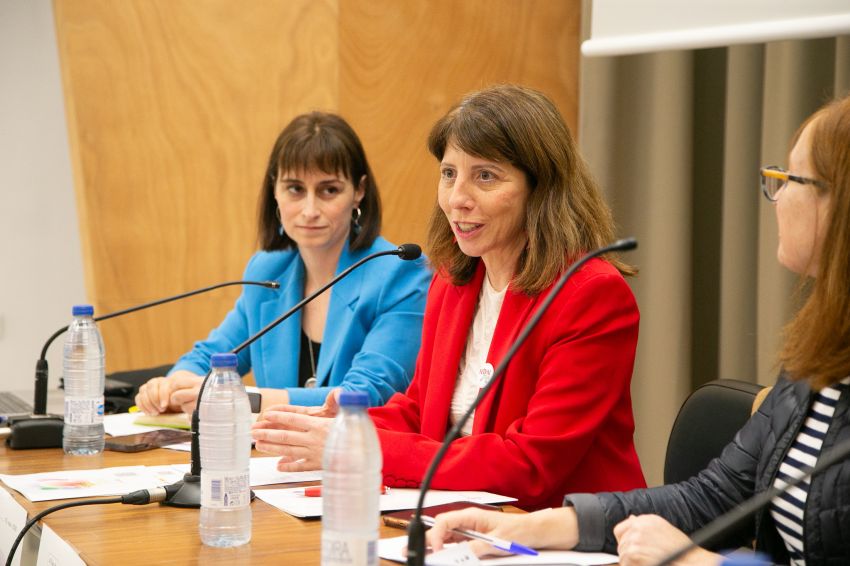 A deputada de igualdade, Soledad Agra, salienta o papel “fundamental” das institucións na consecución da igualdade real entre mulleres e homes